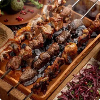 Шашлык из свиной шеи - 10 пор.