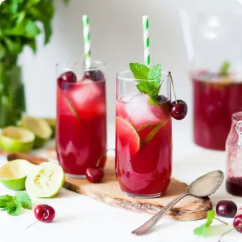 Вишня и корица