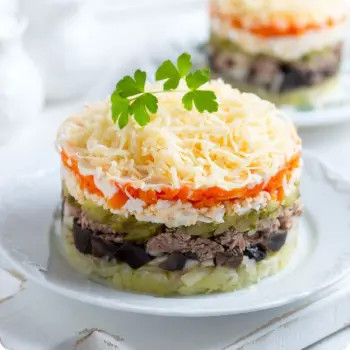 Салат с говядиной по-корейский - 10 пор.